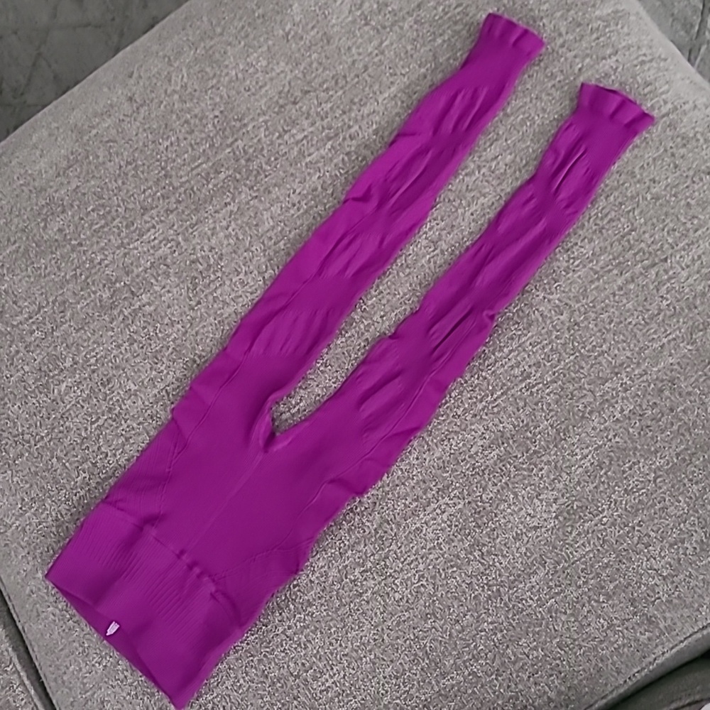 XS NWOT Free People Movement super stretchy leggings! 💜